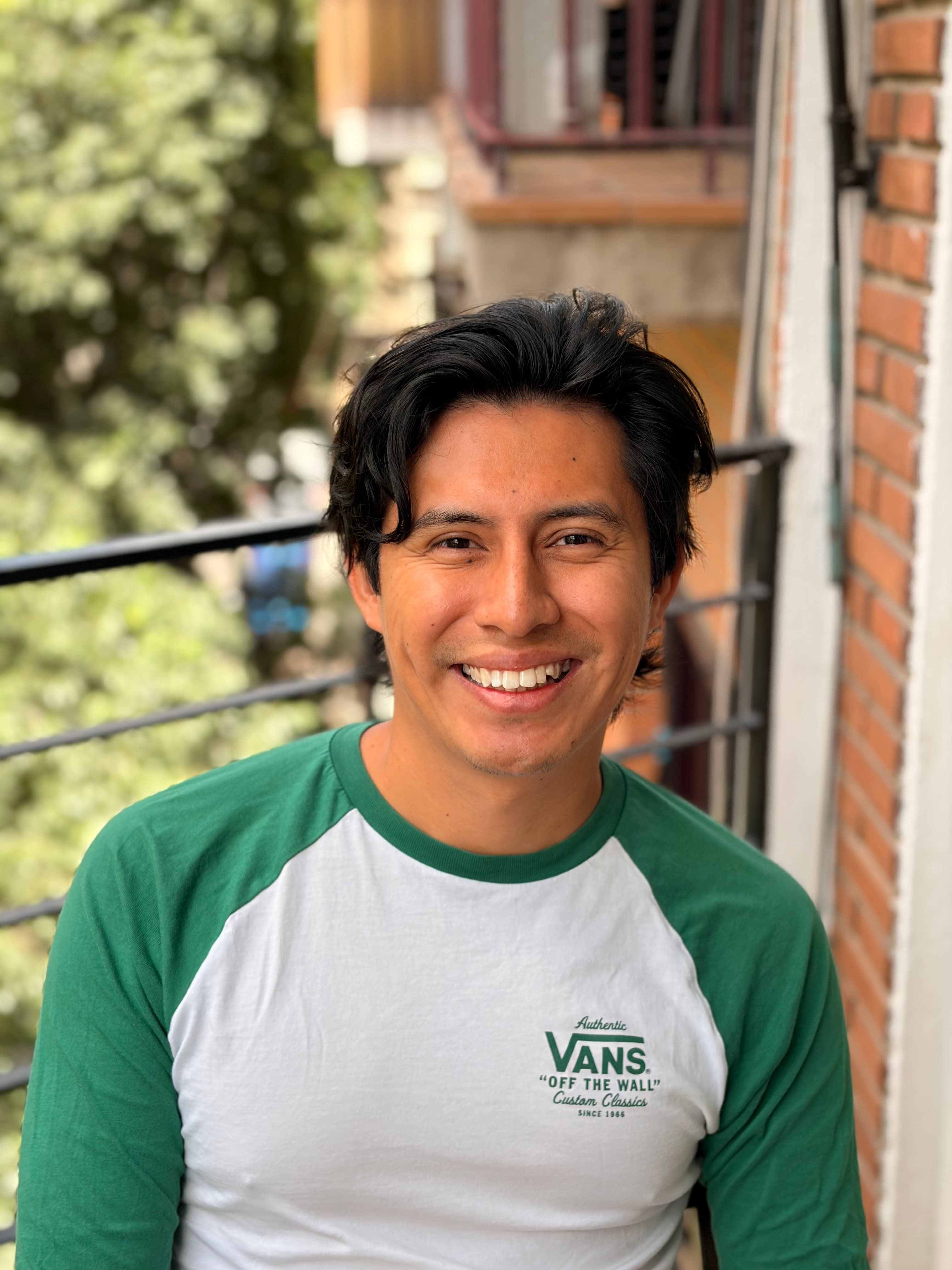 Gustavo Oyoqui — Spanish teacher